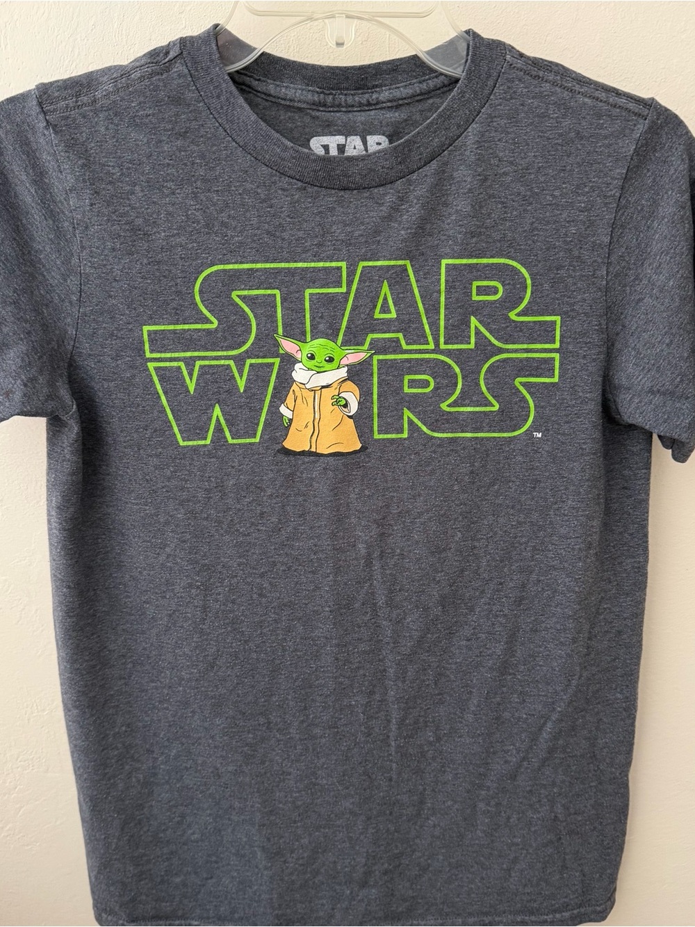 Star Wars The Mandalorian The Child Baby Yoda T-Shirt Sz L Kids